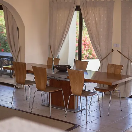 Private Heated Pool Sea Views- Sleeps6 * パ フォス