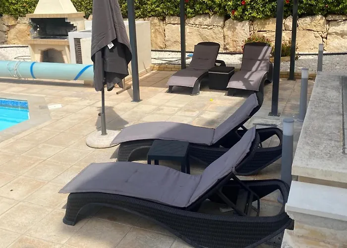 Private Heated Pool Sea Views- Sleeps6 * パ フォス